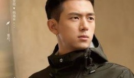 李现爆料自己的孩子视频,温馨亲子互动引网友热议