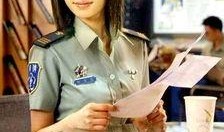 娱乐大爆料黑色衣服女,揭秘娱乐圈黑色衣服女生的时尚密码